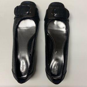 Liz Claiborne Black Flats 7 1/2